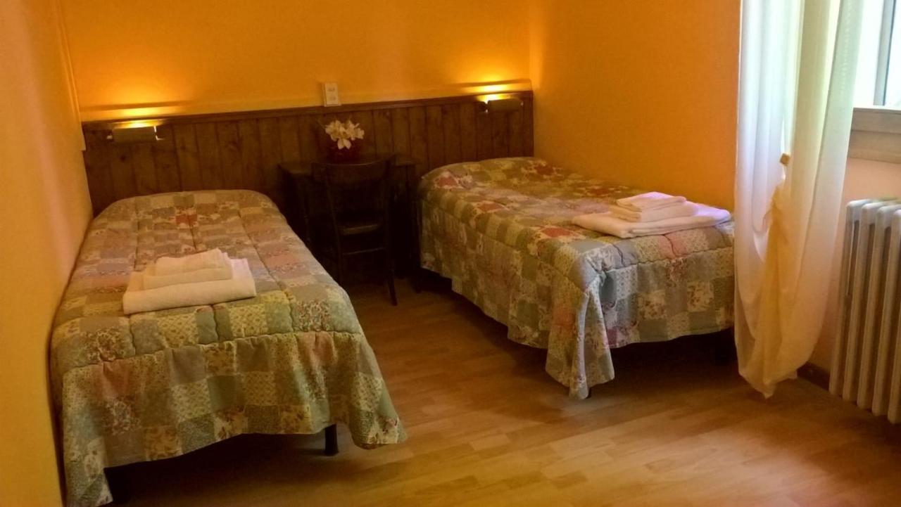 Capanna C.A.O. Hotel Brunate Ngoại thất bức ảnh